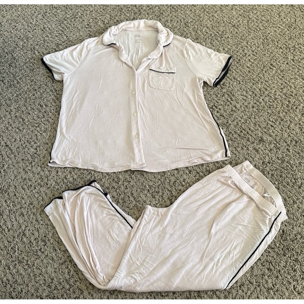 Stars Above Women's Pink Pajama Set Short Sleeve Top and Capris Size Large